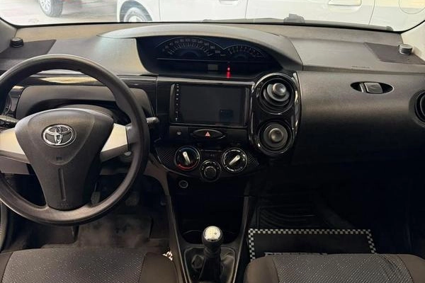 imagem-https://www.socarrao.com.br/sc-vehicle-images-prod/4063001/1790198505993-8505251_9_B_4e0f9bd7df.jpeg