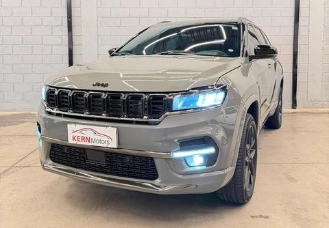 Jeep Commander 2025 Cinza — foto 1 de 3