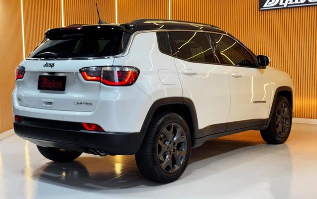 imagem-https://www.socarrao.com.br/sc-vehicle-images-prod/4063220/1790179607215-8486652_7_B_f2cb239bc9.jpeg