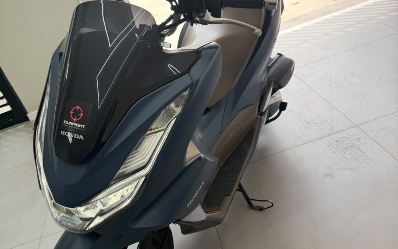 Honda PCX 160 DLX 2023 Cinza — foto 1 de 3