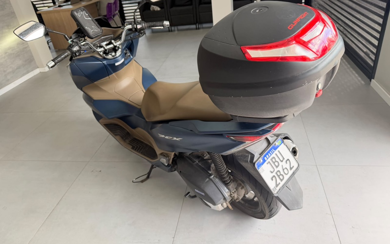 imagem-https://www.socarrao.com.br/sc-vehicle-images-prod/4063371/1790180157576-ODNhODU5MDYtNTdlOS00ODMyLWFmNGEtZWVhODYwODc4NDQxLmpwZWc.jpeg