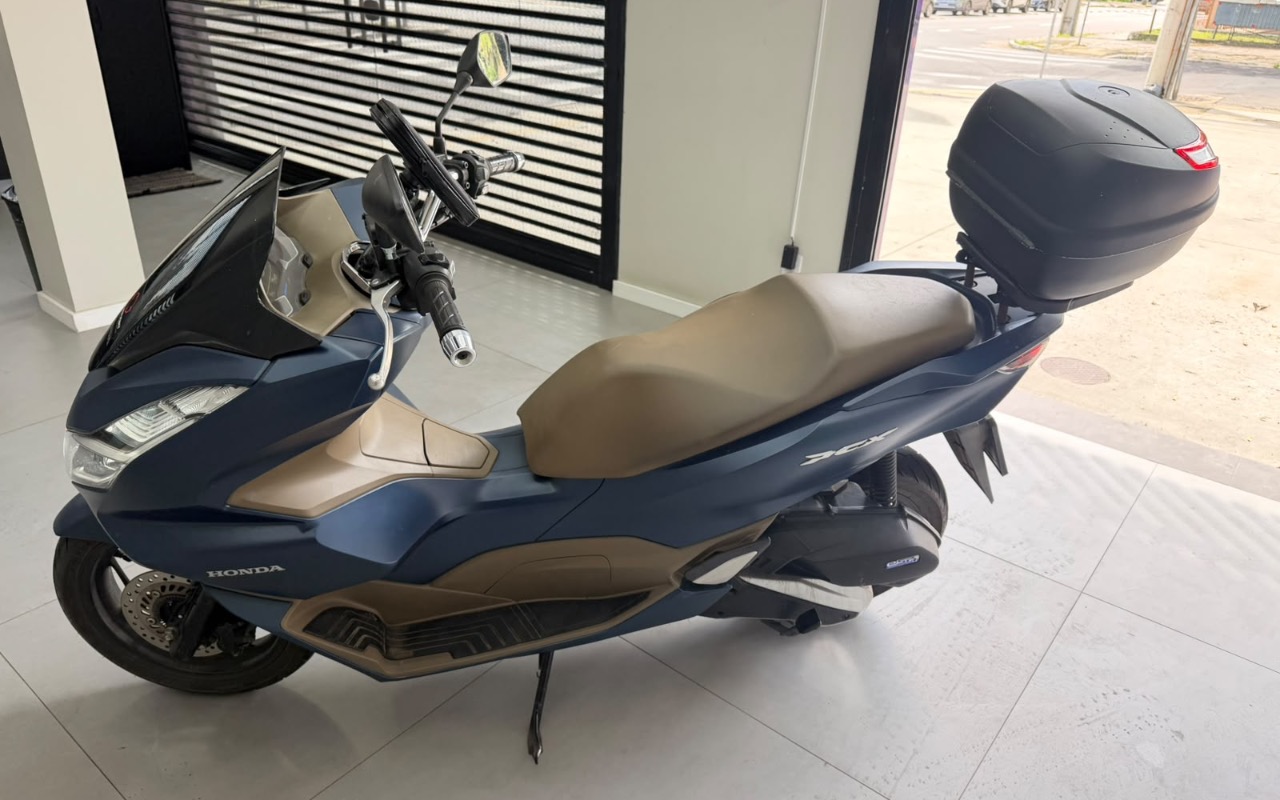 imagem-https://www.socarrao.com.br/sc-vehicle-images-prod/4063371/1790180157684-OGNiZjU0MzEtMjhmNC00NzEzLWFkNzktZWY4MGRmOGQ3NjE0LmpwZWc.jpeg