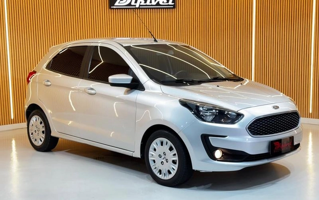 imagem-https://www.socarrao.com.br/sc-vehicle-images-prod/4063399/1790180228701-8465735_4_B_c133917cb0.jpeg