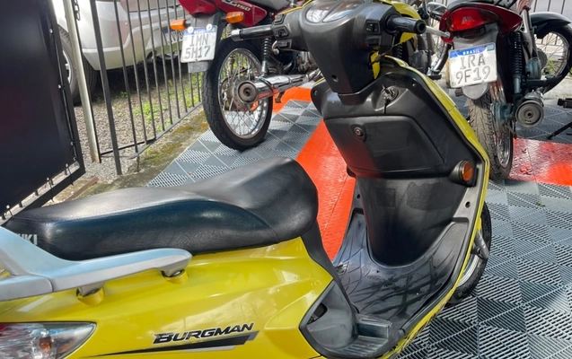 imagem-https://www.socarrao.com.br/sc-vehicle-images-prod/4063689/1790180618182-NzJhYmMyOTQtZTZiMS00ZjI0LWE3ZTAtODMwZDZhYzVjYjQ0LmpwZWc.jpeg
