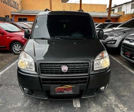 Fiat Doblo 2011 Cinza — foto 1 de 3