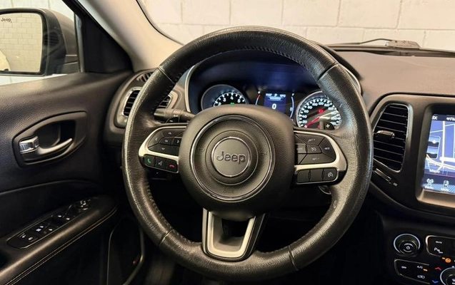 imagem-https://www.socarrao.com.br/sc-vehicle-images-prod/4063704/1790180781401-8371236_12_B_ad143a43aa.jpeg