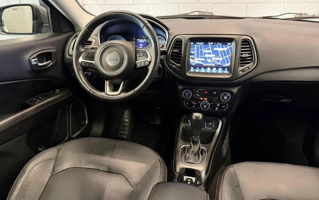 imagem-https://www.socarrao.com.br/sc-vehicle-images-prod/4063704/1790180781407-8371236_12_B_a9494014db.jpeg