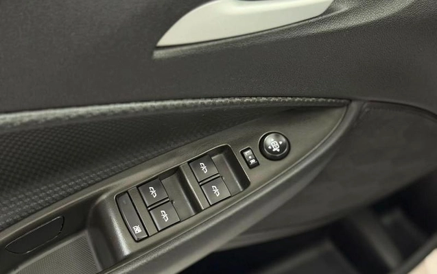 imagem-https://www.socarrao.com.br/sc-vehicle-images-prod/4063750/1790180914979-8500244_11_B_4ca4d04664.jpeg