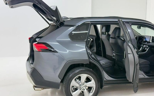 imagem-https://www.socarrao.com.br/sc-vehicle-images-prod/4063756/1790960874685-8487010_9_B_17107cd226.jpeg