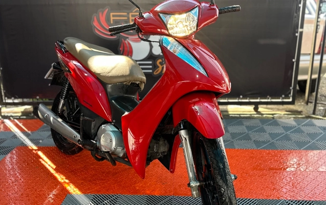 imagem-https://www.socarrao.com.br/sc-vehicle-images-prod/4063763/1790181126909-SU1HXzE4ODQuanBlZw.jpeg