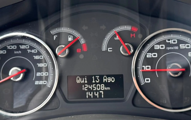 imagem-https://www.socarrao.com.br/sc-vehicle-images-prod/4063895/1790181289338-uYQN6PparsQxnsKsHuUXGhUvX59MKiJ1.jpg