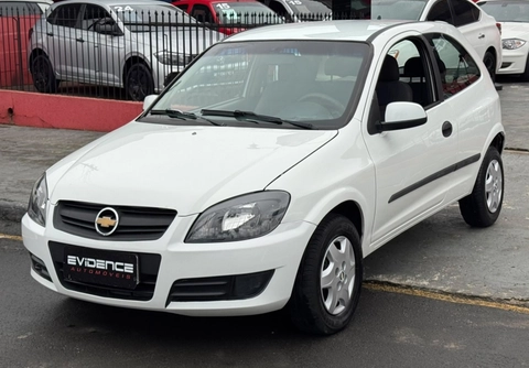 Chevrolet Celta 2008 Branco — foto 1 de 3