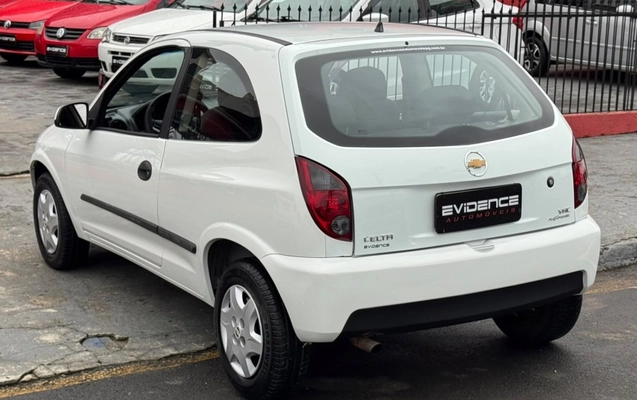 imagem-https://www.socarrao.com.br/sc-vehicle-images-prod/4063903/1790181293361-q9xIuK1fgVfbhHQxOd8cUAzhebWRbHe1.jpg