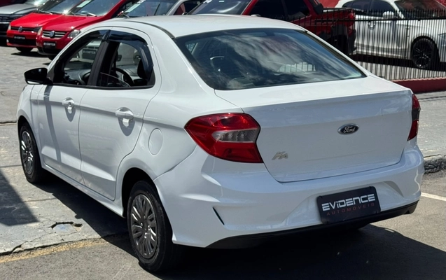 imagem-https://www.socarrao.com.br/sc-vehicle-images-prod/4063908/1790181296093-2cvlEAZdvKUBfz5VDdzKfpMNL87dYW5s.jpg