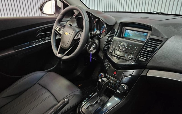 imagem-https://www.socarrao.com.br/sc-vehicle-images-prod/4064139/1790197813980-8043261_16_B_abf4282ef5.jpeg