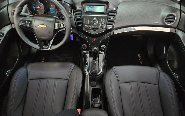 imagem-https://www.socarrao.com.br/sc-vehicle-images-prod/4064139/1790197813980-8043261_17_B_f7b40e2bcc.jpeg