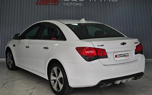 imagem-https://www.socarrao.com.br/sc-vehicle-images-prod/4064139/1790197813980-8043261_9_B_5d65e4dee1.jpeg