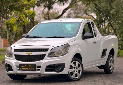 Chevrolet Montana 2014 Branco — foto 1 de 3