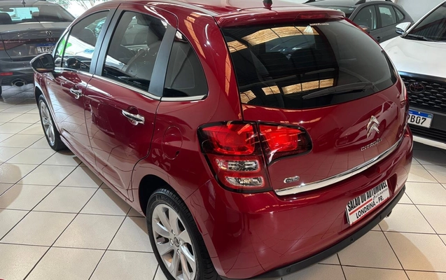 imagem-https://www.socarrao.com.br/sc-vehicle-images-prod/4064297/1790182285550-V2hhdHNBcHAgSW1hZ2UgMjAyNi0wOS0yMyBhdCAxMi4xNy40NCAoMSkuanBlZw.jpeg