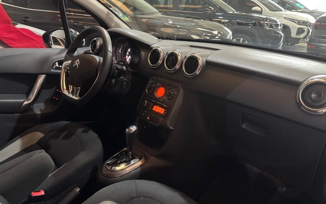 imagem-https://www.socarrao.com.br/sc-vehicle-images-prod/4064297/1790182285633-V2hhdHNBcHAgSW1hZ2UgMjAyNi0wOS0yMyBhdCAxMi4xNy40NCAoNCkuanBlZw.jpeg