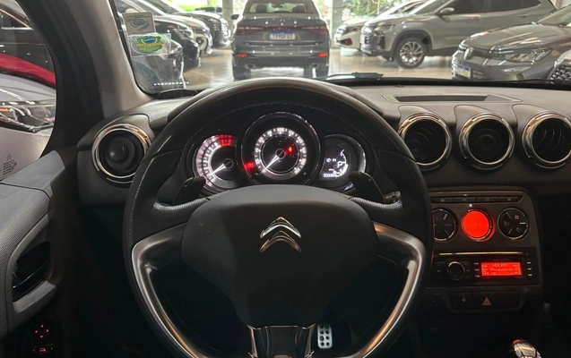 imagem-https://www.socarrao.com.br/sc-vehicle-images-prod/4064297/1790182285866-V2hhdHNBcHAgSW1hZ2UgMjAyNi0wOS0yMyBhdCAxMi4xNy40NCAoNykuanBlZw.jpeg