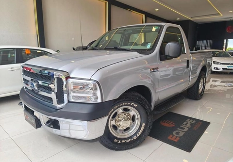 Ford F-250 XLT 4.2 TB Diesel 2006 Prata — foto 1 de 3