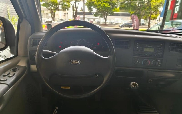 imagem-https://www.socarrao.com.br/sc-vehicle-images-prod/40643/1782169616450-7067513_13_B_9e2ebdc888.jpeg