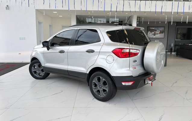 imagem-https://www.socarrao.com.br/sc-vehicle-images-prod/4064689/1790183309469-ba91686f86c7403d9cf85ee6933835af_1790171829966.jpg