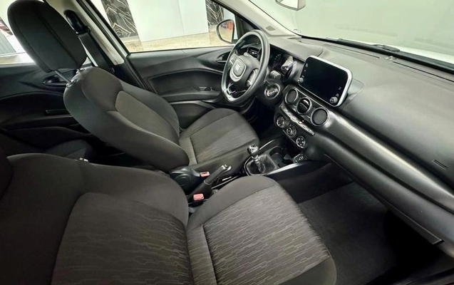 imagem-https://www.socarrao.com.br/sc-vehicle-images-prod/4064868/1790348005513-8158564_8_B_238a663dc8.jpeg