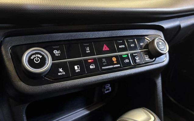 imagem-https://www.socarrao.com.br/sc-vehicle-images-prod/4065012/1790366662720-8505456_10_B_8bb23ca7cf.jpeg