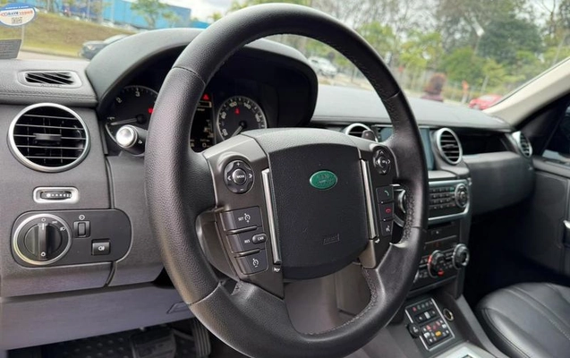 imagem-https://www.socarrao.com.br/sc-vehicle-images-prod/4065164/1790361109949-8503306_15_B_ed1f16cca7.jpeg