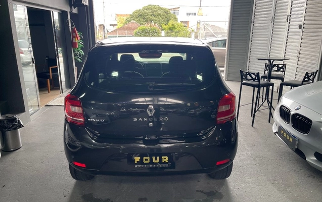 imagem-https://www.socarrao.com.br/sc-vehicle-images-prod/4065420/1790184984531-gb-f7aab5f.jpeg