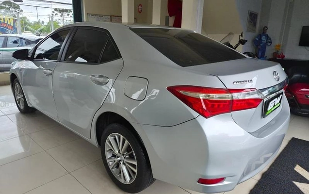 imagem-https://www.socarrao.com.br/sc-vehicle-images-prod/4065560/1790623079091-8498227_17_B_2d7fdaad73.jpeg