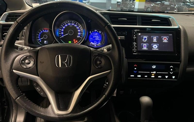 imagem-https://www.socarrao.com.br/sc-vehicle-images-prod/4065561/1790185400709-8505752_6_B_400b743df9.jpeg