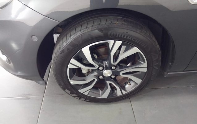 imagem-https://www.socarrao.com.br/sc-vehicle-images-prod/4065562/1790256606509-WVyoboOl5SmGsG5NKFSwsHuoEYSrlJUD.jpg