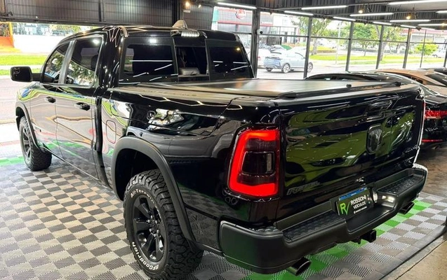 imagem-https://www.socarrao.com.br/sc-vehicle-images-prod/4065563/1790365875000-8505768_15_B_564d7443a9.jpeg
