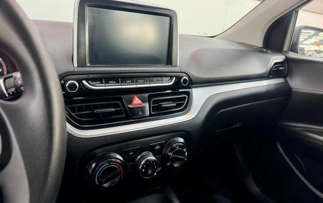 imagem-https://www.socarrao.com.br/sc-vehicle-images-prod/4065571/1790185538386-8157822_8_B_69aef55645.jpeg