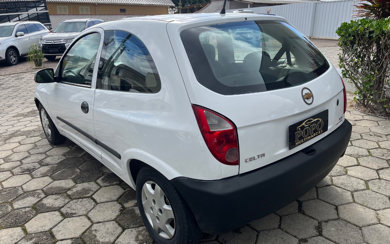 imagem-https://www.socarrao.com.br/sc-vehicle-images-prod/4065632/1790186300158-SU1HXzMwNzkuanBlZw.jpeg