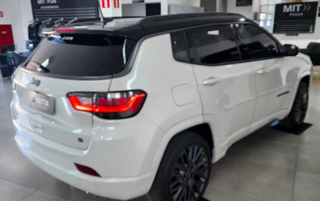 imagem-https://www.socarrao.com.br/sc-vehicle-images-prod/4065937/1790356491778-Hk2eRMMNZGRcTqrDZGKRBhwSoLIT1QPW.jpg