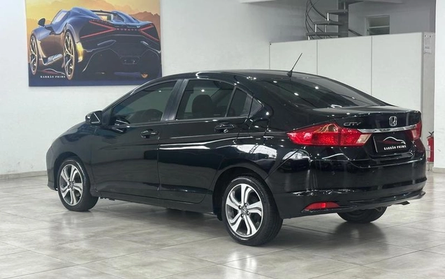 imagem-https://www.socarrao.com.br/sc-vehicle-images-prod/4065951/1790256780277-8316483_8_B_7b352ef599.jpeg