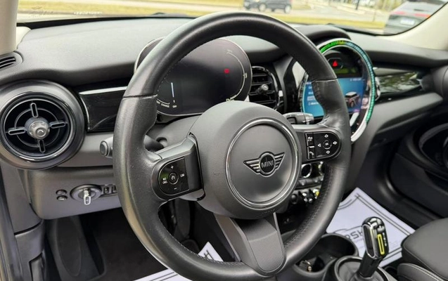 imagem-https://www.socarrao.com.br/sc-vehicle-images-prod/4065971/1790186590616-8505884_8_B_780d7fd9b2.jpeg