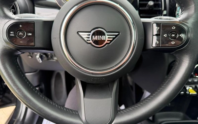 imagem-https://www.socarrao.com.br/sc-vehicle-images-prod/4065971/1790186590623-8505884_4_B_5c097773db.jpeg