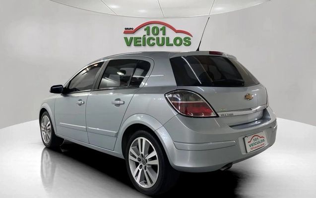 imagem-https://www.socarrao.com.br/sc-vehicle-images-prod/4066273/1790187194040-003_7502624543e0fbacfb8c58c24707ecf7.jpg