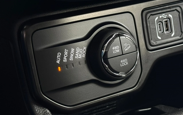imagem-https://www.socarrao.com.br/sc-vehicle-images-prod/4066275/1790187199819-2_031259.jpg