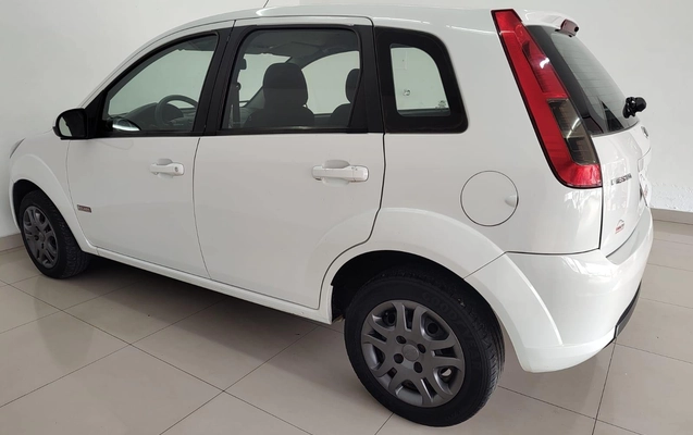 imagem-https://www.socarrao.com.br/sc-vehicle-images-prod/4066336/1790187344774-33ad962bd3f54f8cb78f2226d27a060f_1790187309220.jpg