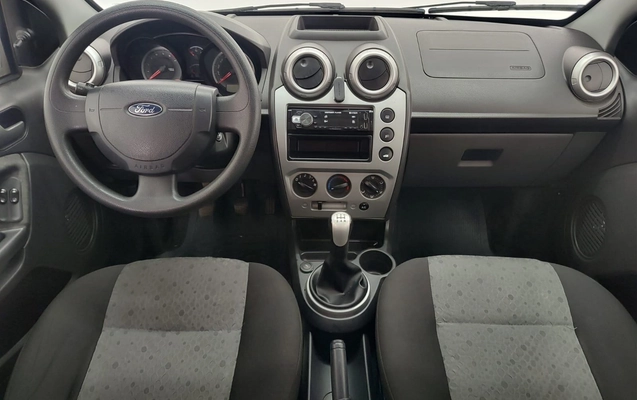 imagem-https://www.socarrao.com.br/sc-vehicle-images-prod/4066336/1790187344779-914e3b7033fb44448c0e46f86e0aca15_1790187309269.jpg