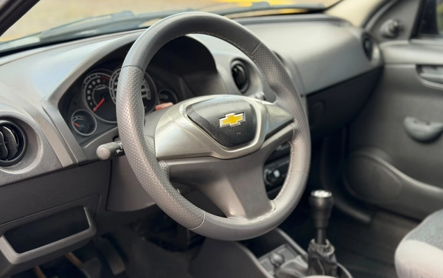 imagem-https://www.socarrao.com.br/sc-vehicle-images-prod/4066379/1790797662935-6ded812a-9eb6-4414-81b3-82680725a257.jpg