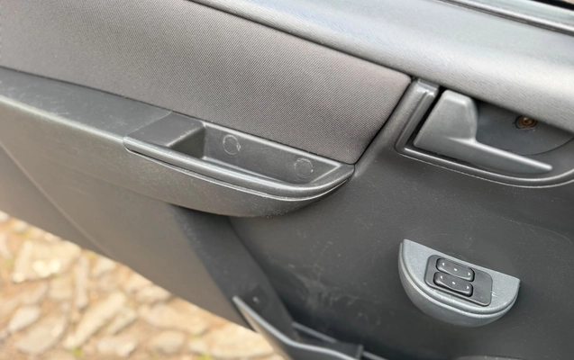imagem-https://www.socarrao.com.br/sc-vehicle-images-prod/4066379/1790797662942-a17f704e-f2a8-4d28-8028-7cd58b9e4067.jpg