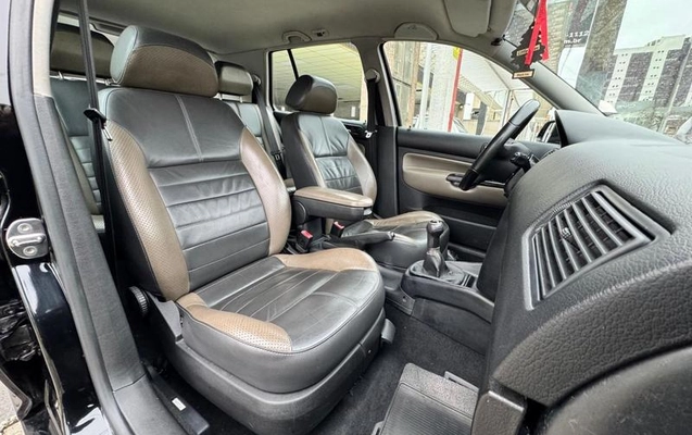 imagem-https://www.socarrao.com.br/sc-vehicle-images-prod/4066399/1790197710725-8505220_1_B_55d664e11f.jpeg