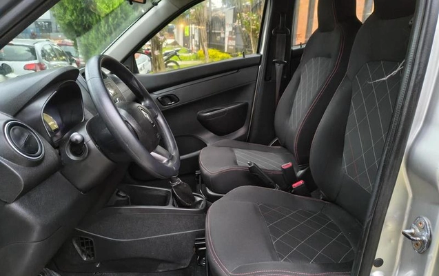 imagem-https://www.socarrao.com.br/sc-vehicle-images-prod/4066572/1790277408236-8489067_14_B_f5b27c25bd.jpeg